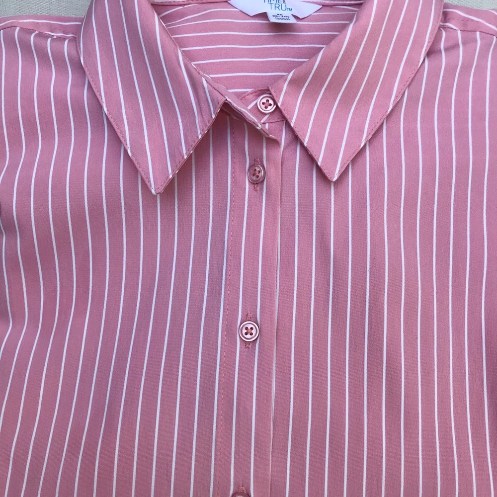 Women’s Pink and white striped Time and Tru Top sized Medium (8-10)